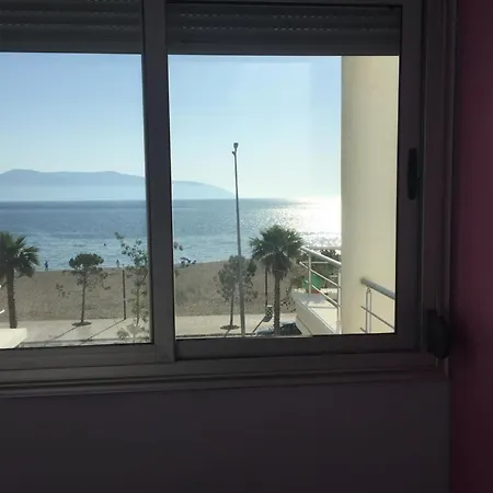 Beachfront 140 M2 Location Apartment