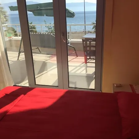 Beachfront 140 M2 Location Apartment