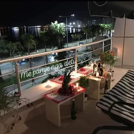 Apartment Beachfront 140 M2 Location