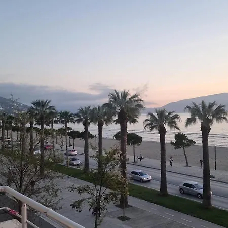 Beachfront 140 M2 Location Apartment *