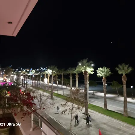 Beachfront 140 M2 Location Apartment